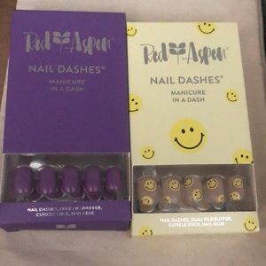 2 boxes of brand new Red Aspen Nail Dashes